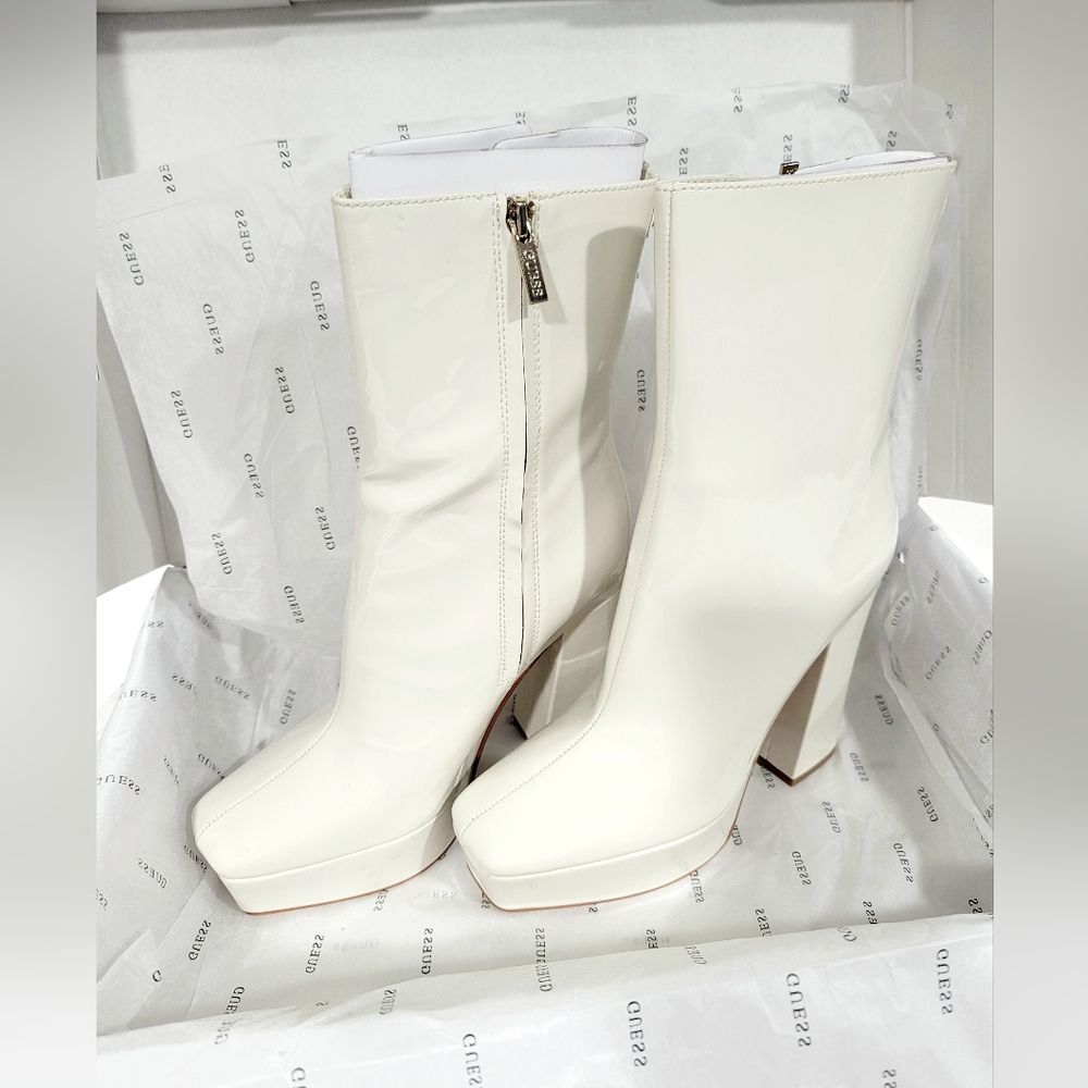 GUESS Women's Byra Zipper Square Toe Block Heel Platform Boots Ivory Size 9 NIB